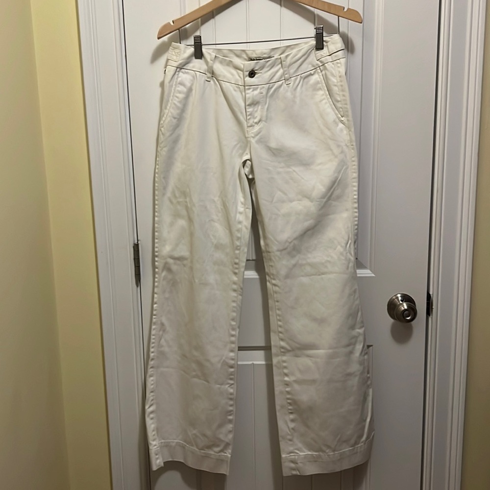 Women’s white pants